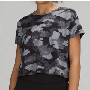 LULULEMON CATES TRAINING TEE
HERITAGE SPECKLE CAMO JACOUARD BLACK
RHINO
